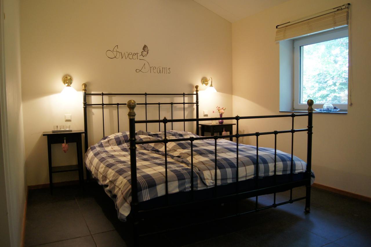Bed and Breakfast Het Bonte Paard Dwingeloo Exterior foto