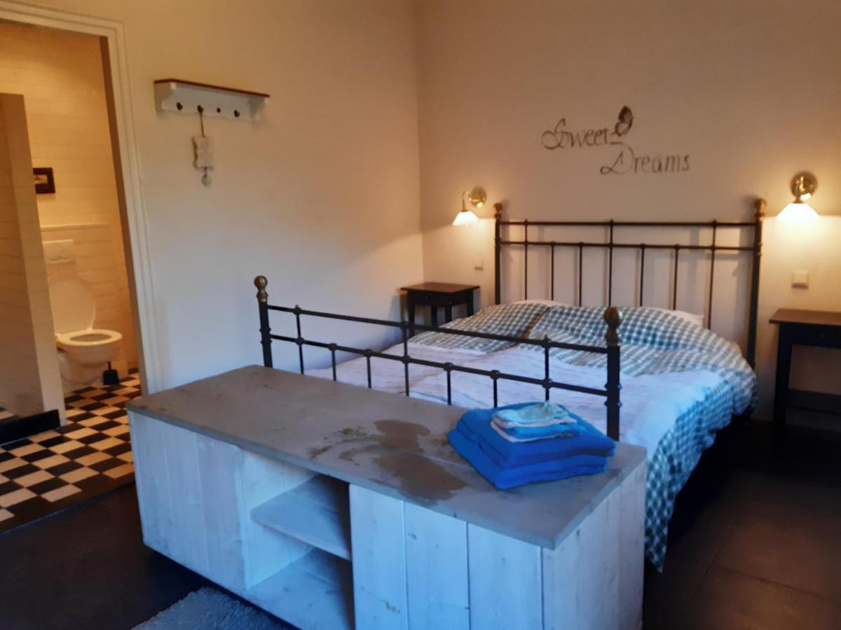 Bed and Breakfast Het Bonte Paard Dwingeloo Exterior foto